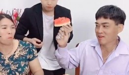 校园吃瓜叫妈妈,一场关于“妈妈”的趣味风波