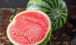 吃瓜群众爆大瓜